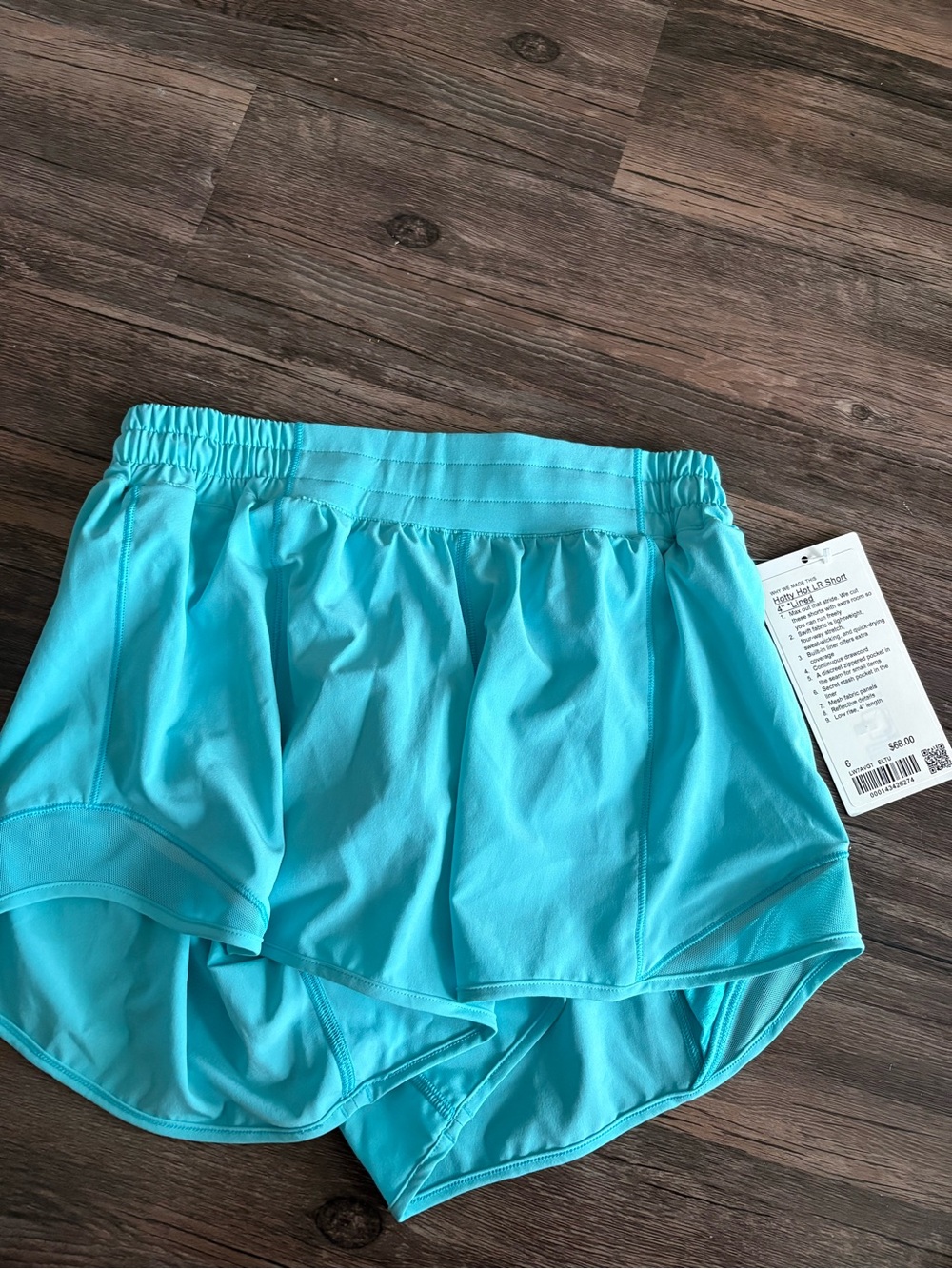 Lululemon hotty hots low rise size 6 4in nwt